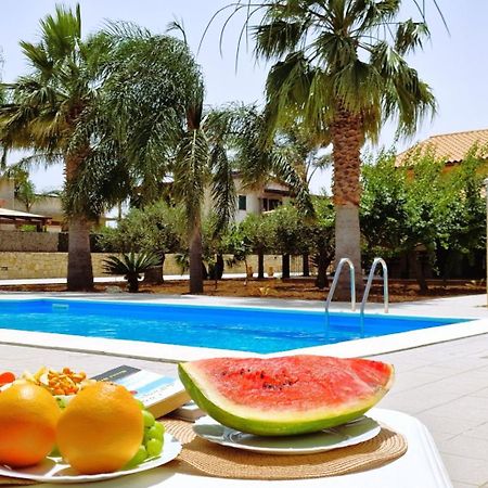 אלקאמו מרינה Villa Paradiso מראה חיצוני תמונה